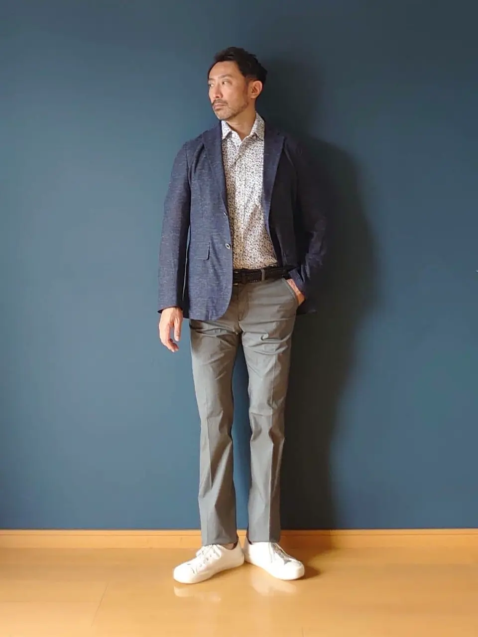 JOSEPH ABBOUD 安東 コーディネート画像