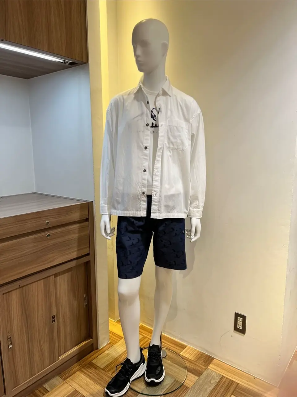 JOSEPH ABBOUD 森部 コーディネート画像