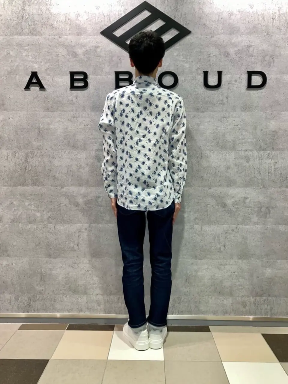 JOSEPH ABBOUD 足立 コーディネート画像