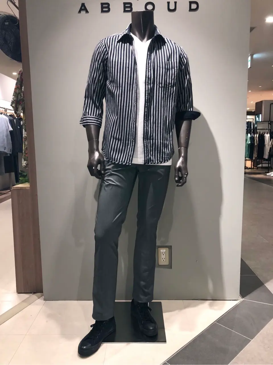 JOSEPH ABBOUD 川田 コーディネート画像