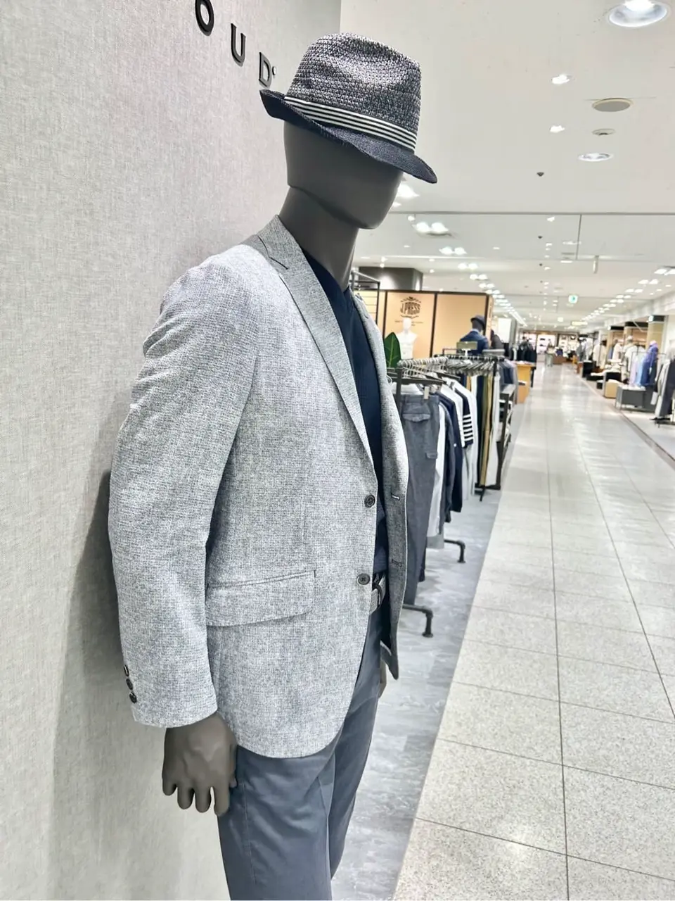 JOSEPH ABBOUD 上田 コーディネート画像