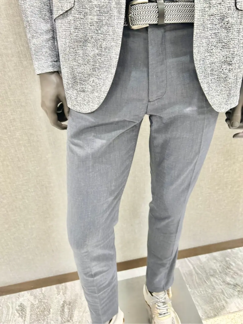 JOSEPH ABBOUD 上田 コーディネート画像