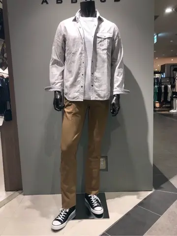 JOSEPH ABBOUD 川田 コーディネート画像