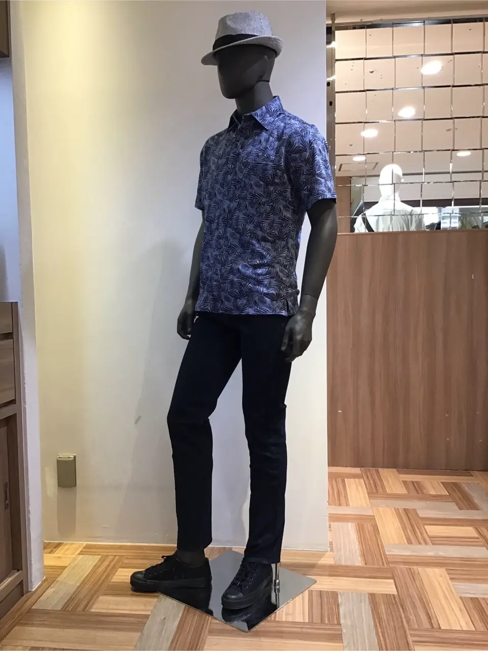 JOSEPH ABBOUD 三澄 コーディネート画像