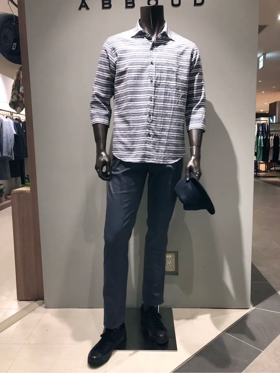 JOSEPH ABBOUD 川田 コーディネート画像