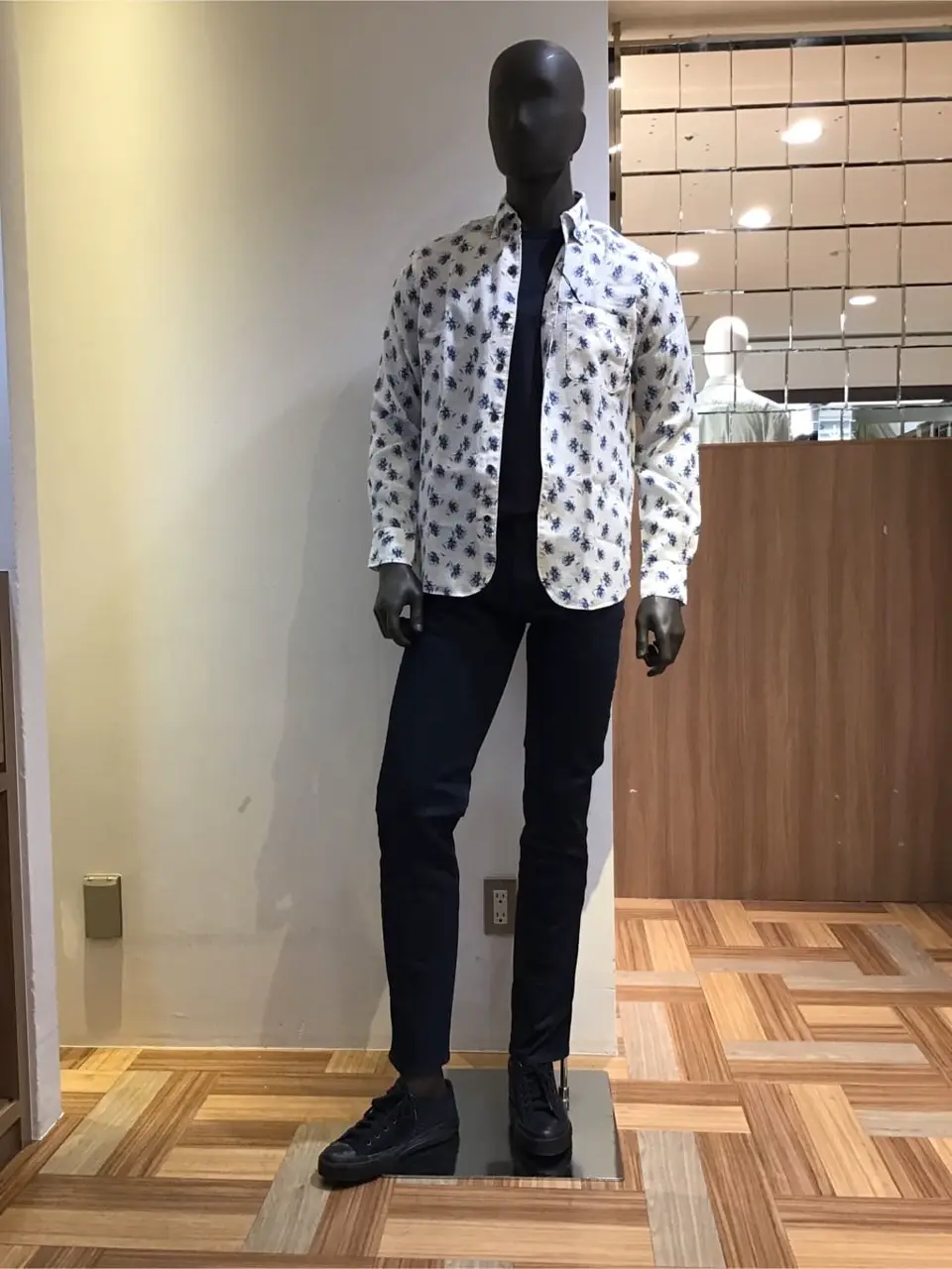 JOSEPH ABBOUD 三澄 コーディネート画像