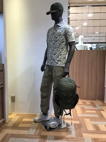 JOSEPH ABBOUD 小城 コーディネート画像