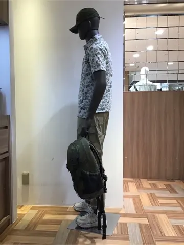 JOSEPH ABBOUD 小城 コーディネート画像