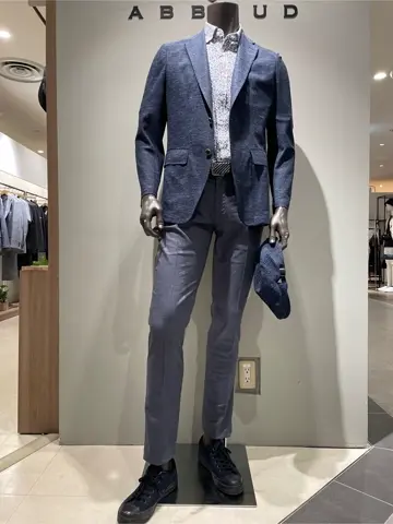 JOSEPH ABBOUD 伊津野 コーディネート画像