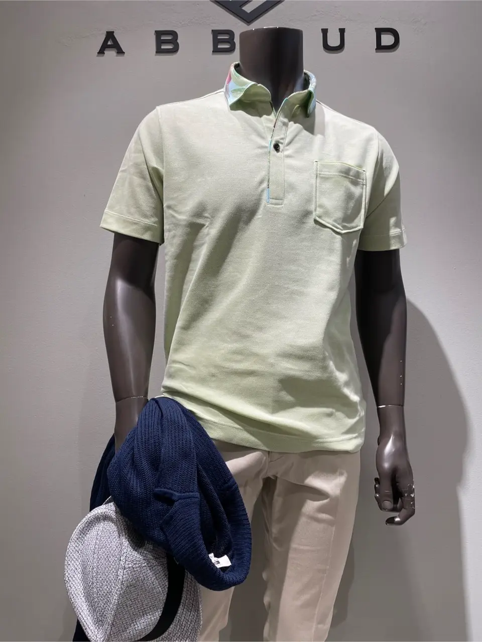 JOSEPH ABBOUD 伊津野 コーディネート画像