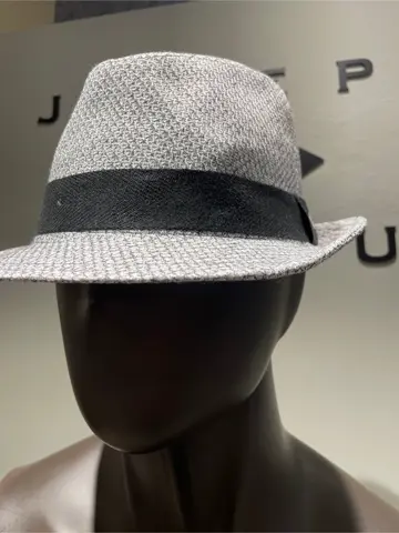 JOSEPH ABBOUD 伊津野 コーディネート画像