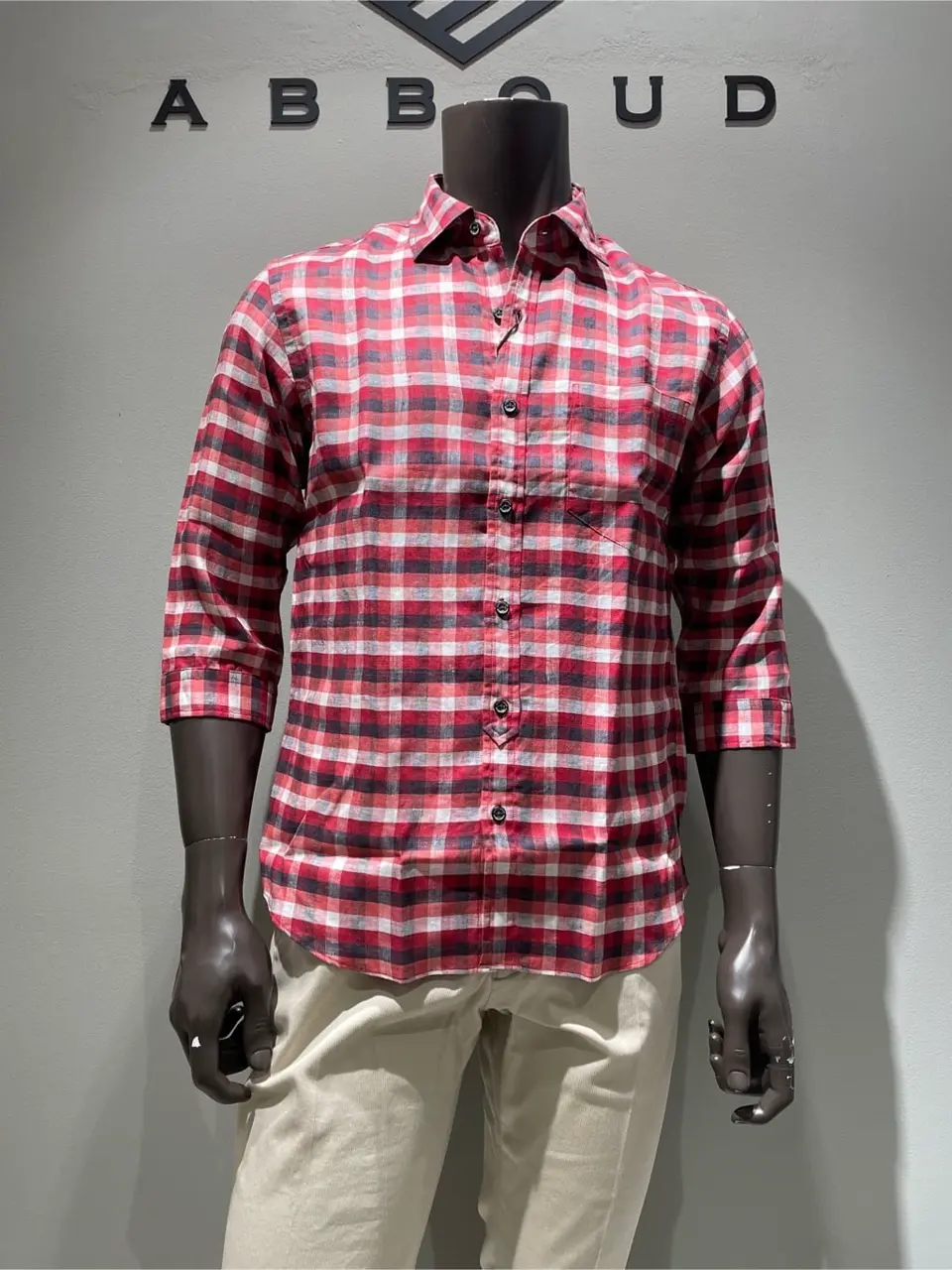 JOSEPH ABBOUD 伊津野 コーディネート画像