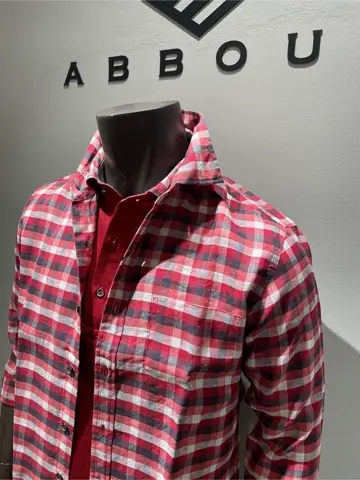 JOSEPH ABBOUD 伊津野 コーディネート画像