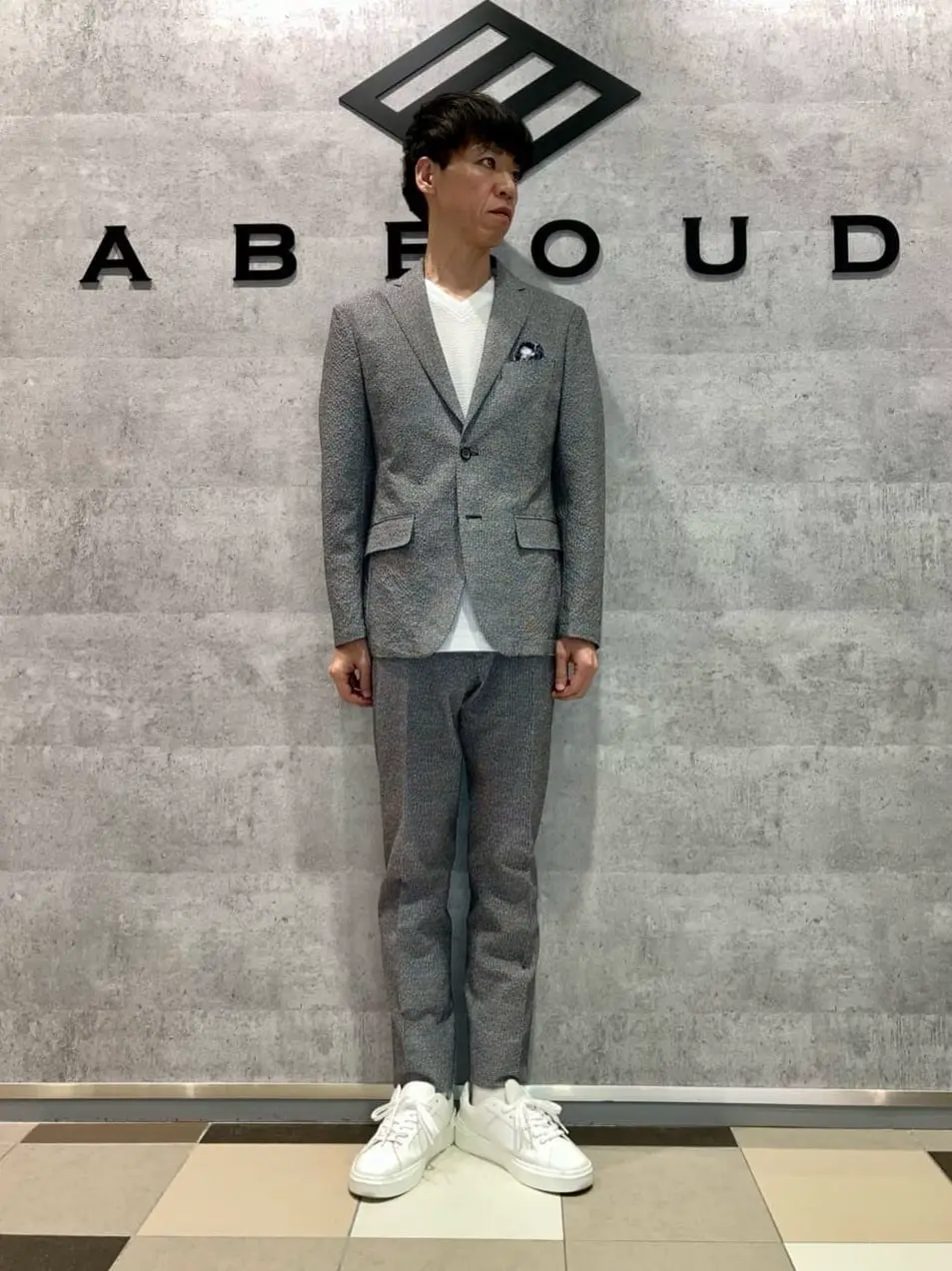 JOSEPH ABBOUD 足立 コーディネート画像