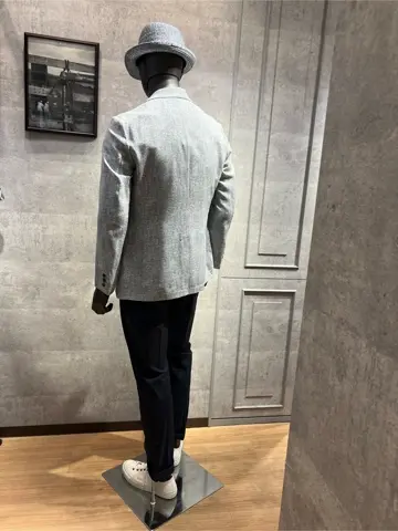 JOSEPH ABBOUD 上條 コーディネート画像