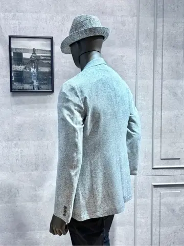 JOSEPH ABBOUD 二澤 コーディネート画像