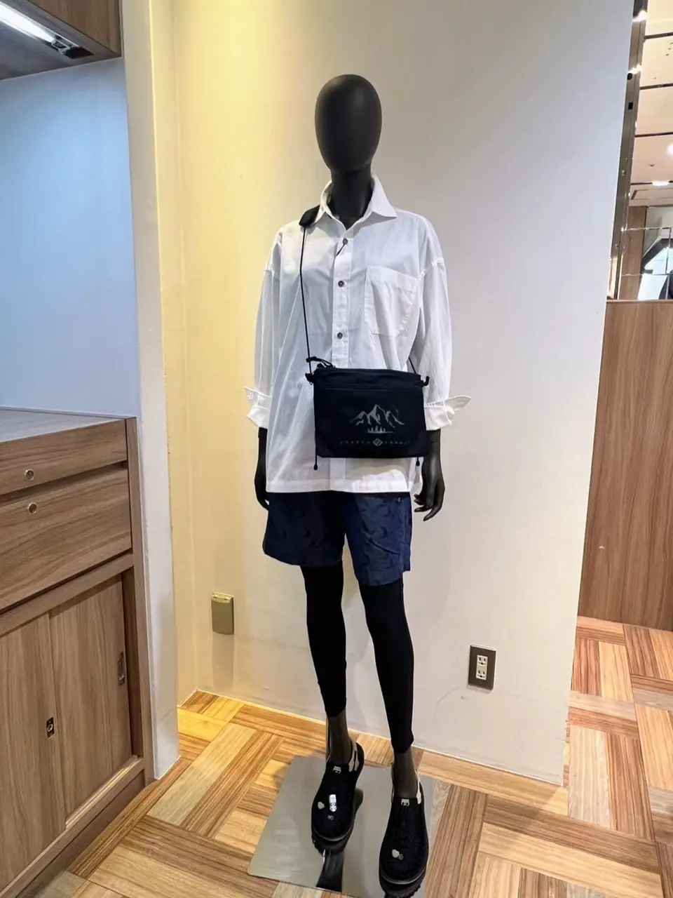 JOSEPH ABBOUD 森部 コーディネート画像