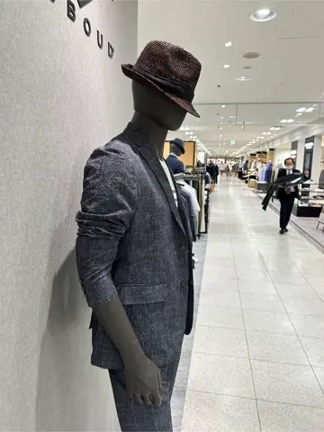 JOSEPH ABBOUD 上田 コーディネート画像