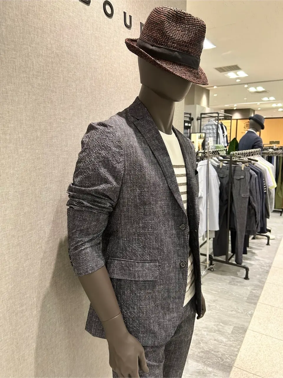 JOSEPH ABBOUD 上田 コーディネート画像