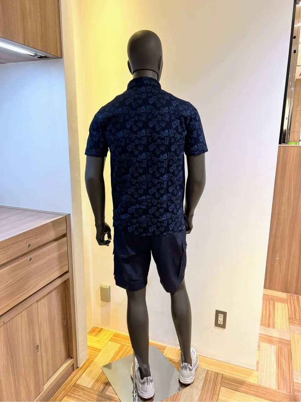 JOSEPH ABBOUD 森部 コーディネート画像