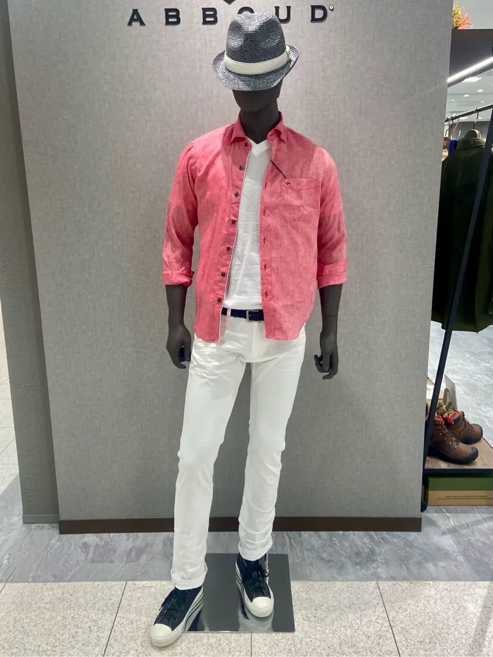  たかい　かおり コーディネート画像