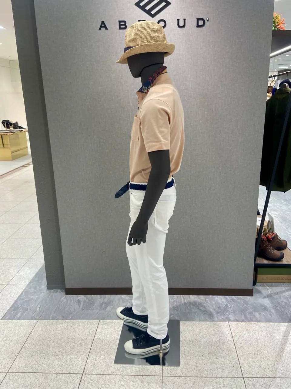 JOSEPH ABBOUD たかい　かおり コーディネート画像