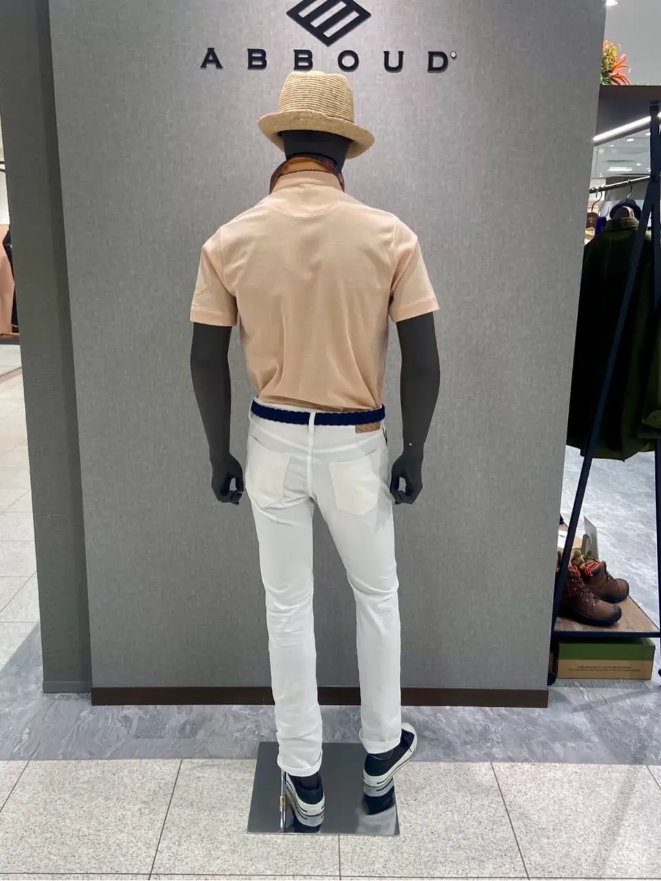 JOSEPH ABBOUD たかい　かおり コーディネート画像