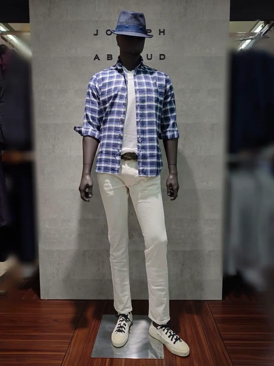 JOSEPH ABBOUD 石川 コーディネート画像