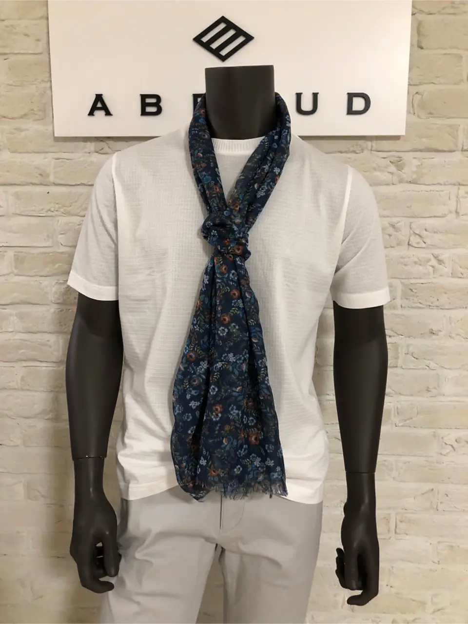 JOSEPH ABBOUD 山口 コーディネート画像