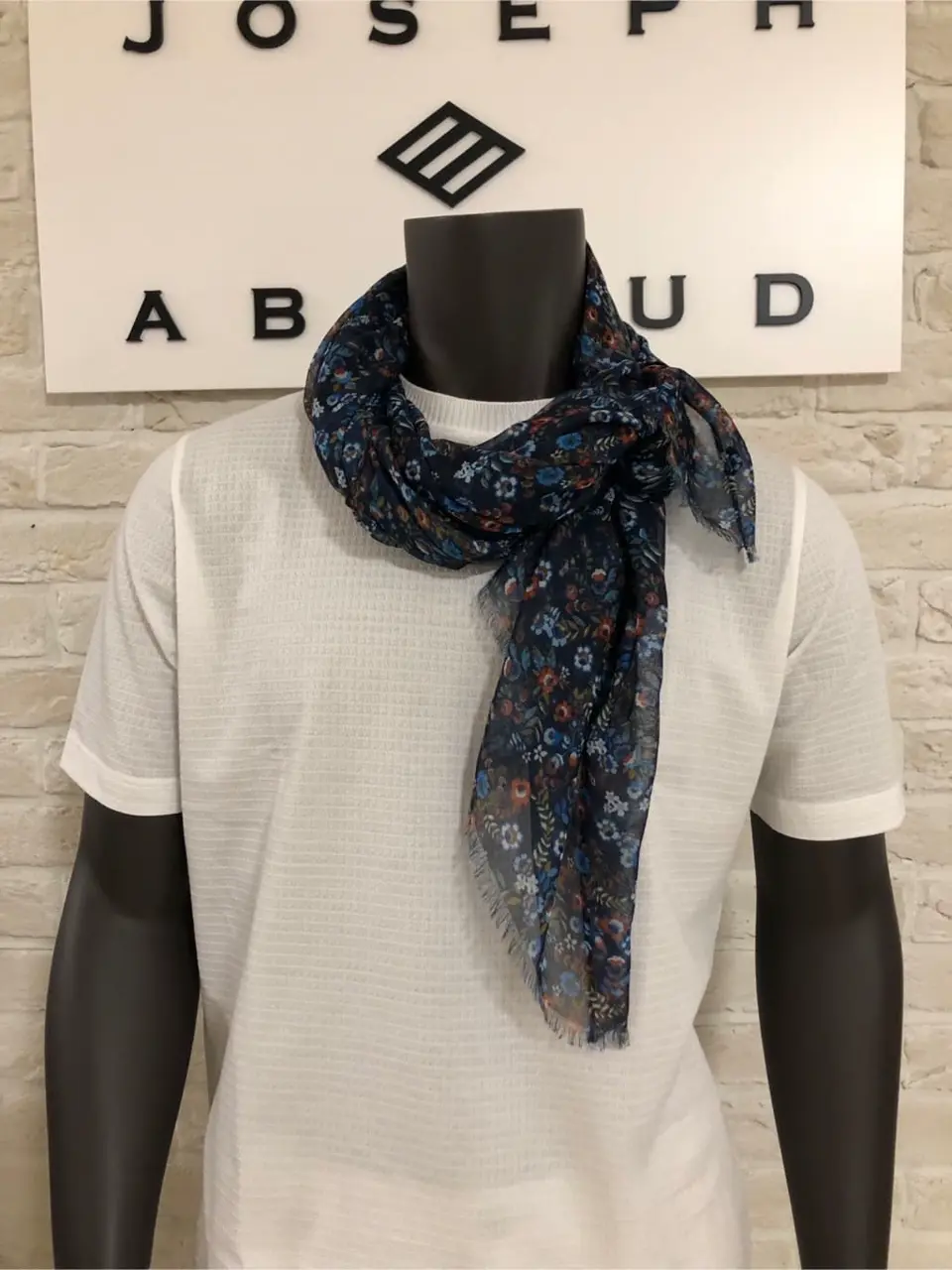 JOSEPH ABBOUD 山口 コーディネート画像