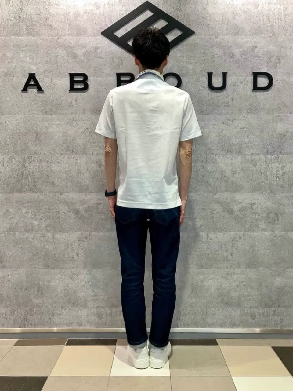 JOSEPH ABBOUD 足立 コーディネート画像