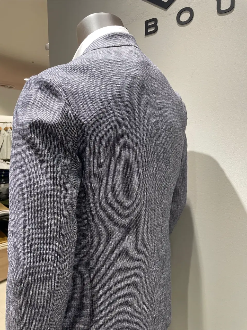 JOSEPH ABBOUD 伊津野 コーディネート画像