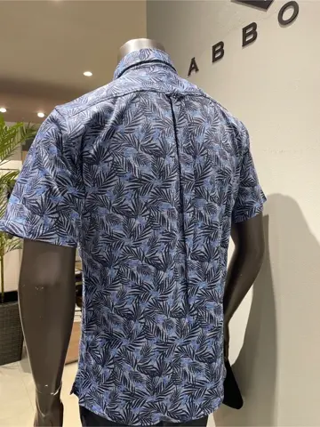 JOSEPH ABBOUD 伊津野 コーディネート画像