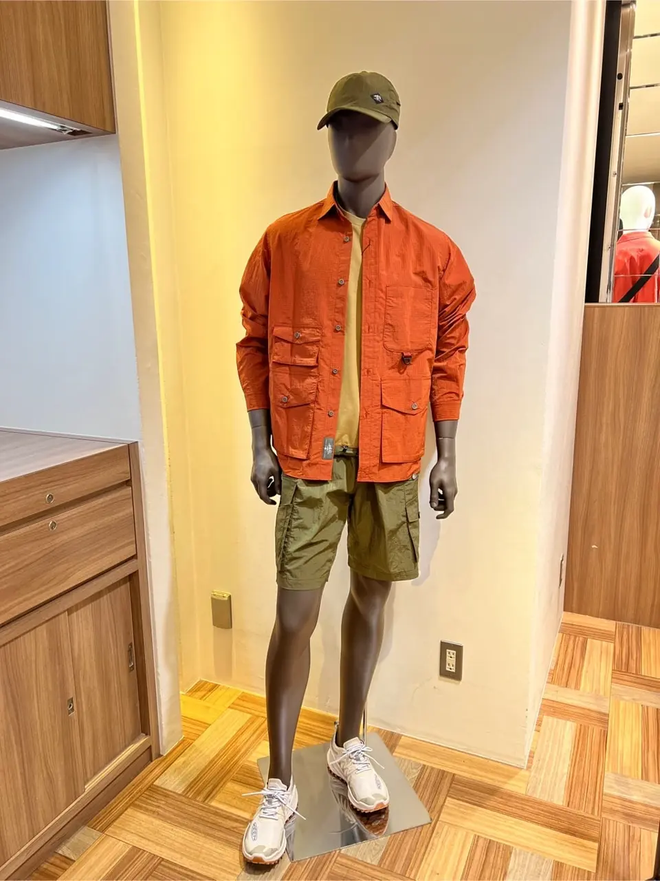 JOSEPH ABBOUD 森部 コーディネート画像