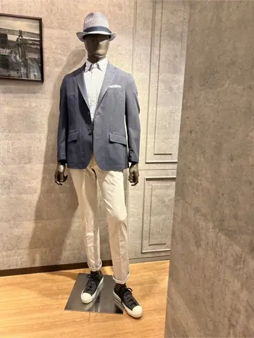 JOSEPH ABBOUD 上條 コーディネート画像