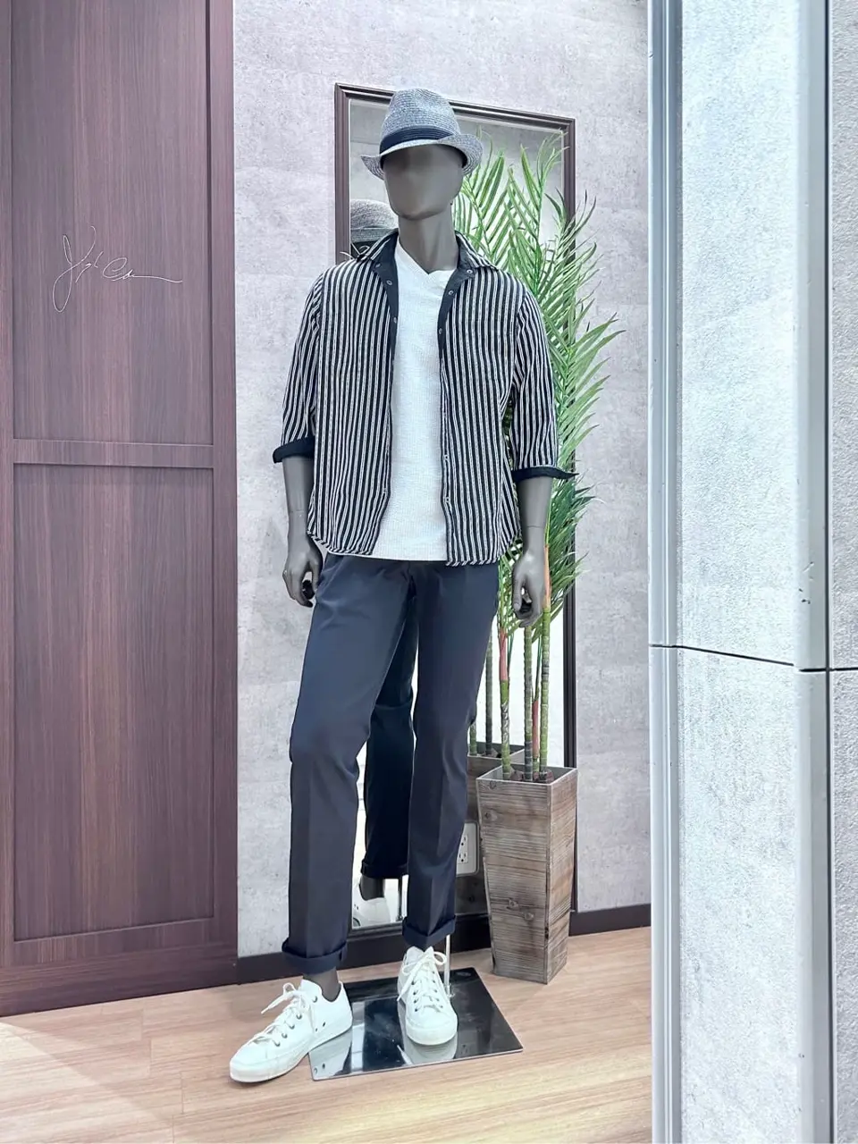 JOSEPH ABBOUD 二澤 コーディネート画像