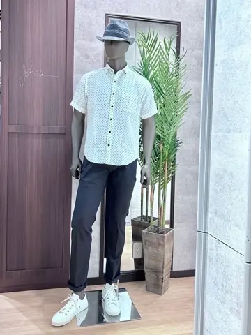 JOSEPH ABBOUD 二澤 コーディネート画像