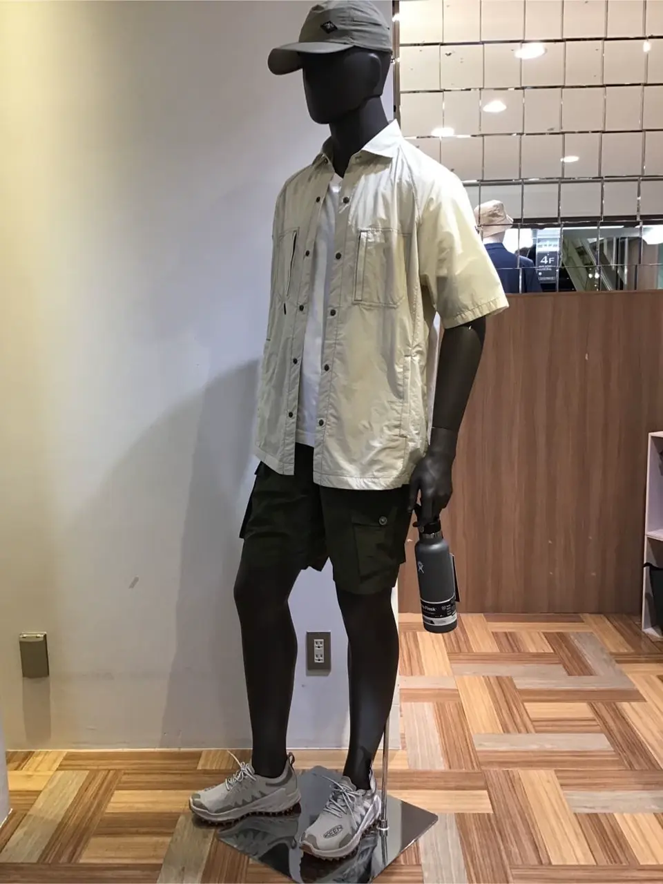 JOSEPH ABBOUD 三澄 コーディネート画像