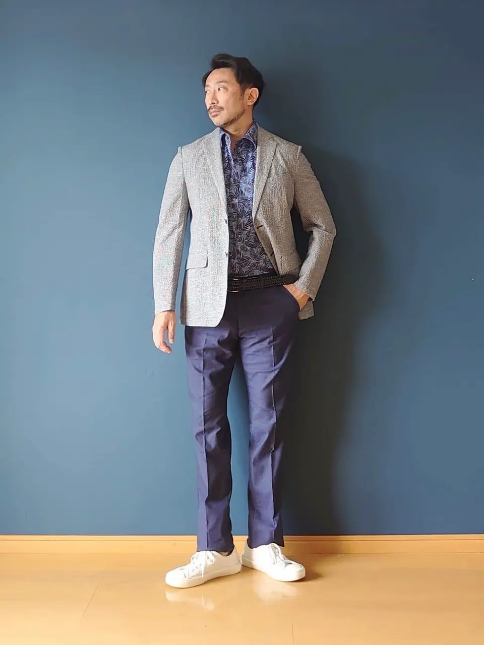 JOSEPH ABBOUD 安東 コーディネート画像