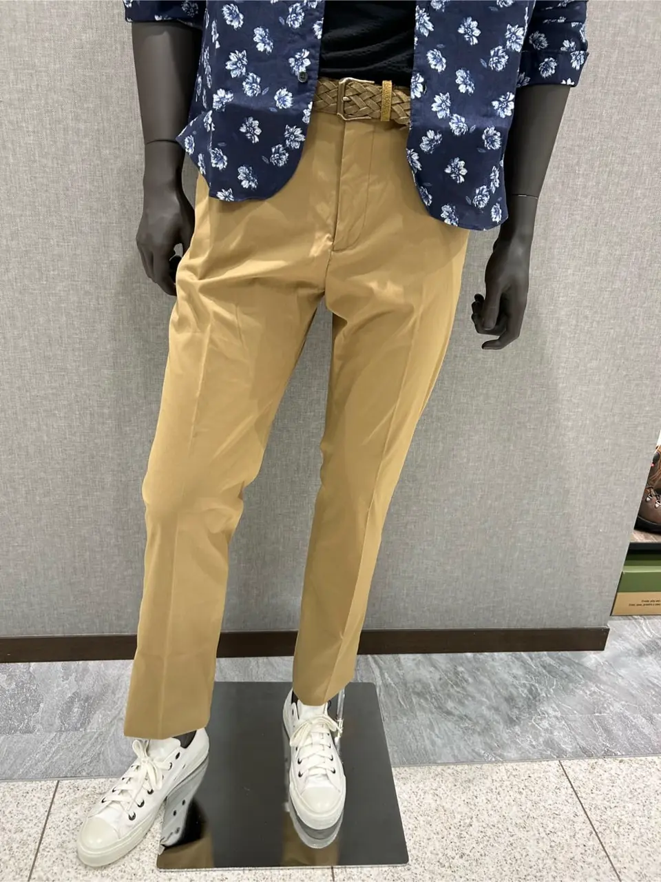 JOSEPH ABBOUD 上田 コーディネート画像