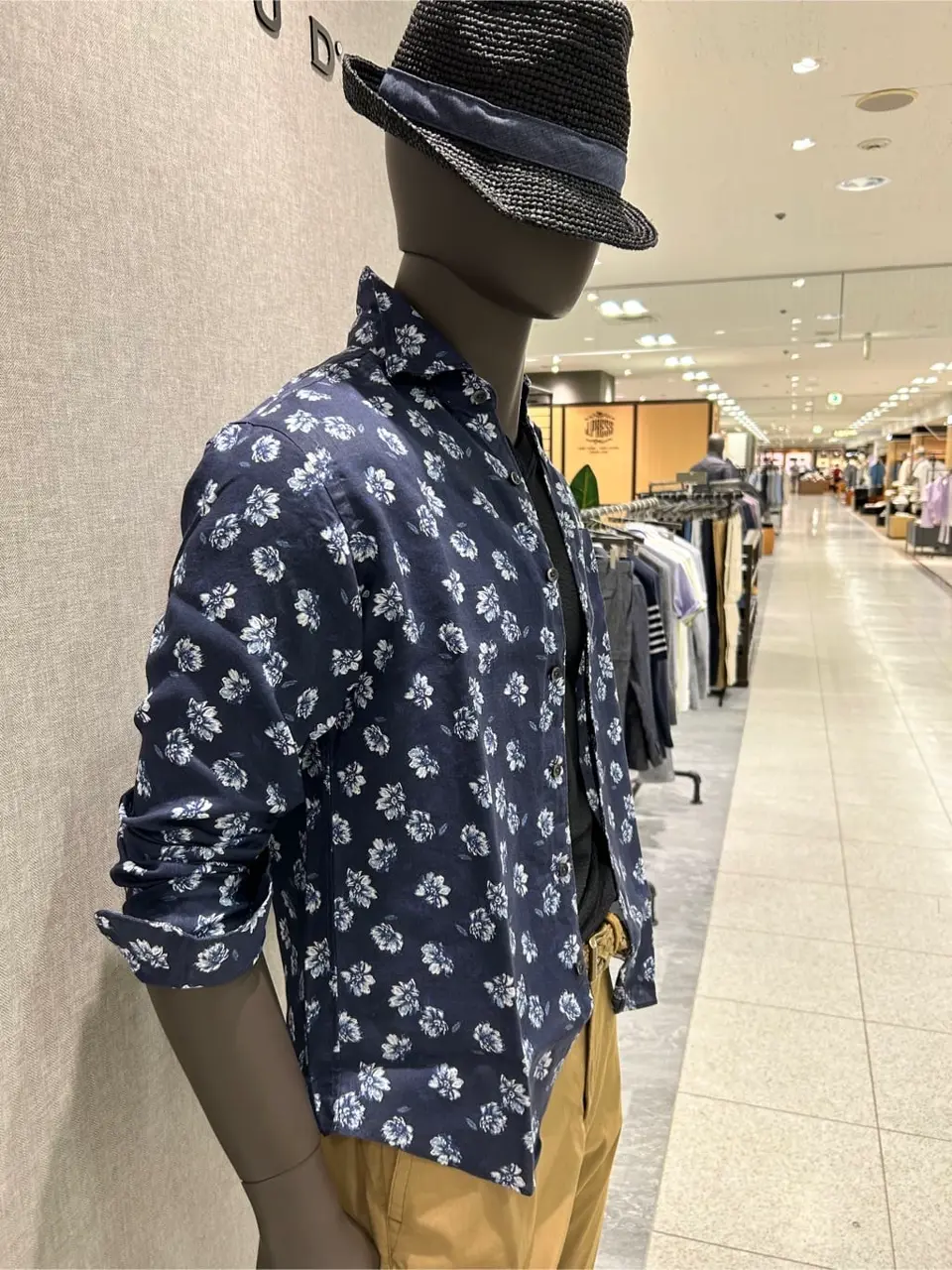 JOSEPH ABBOUD 上田 コーディネート画像