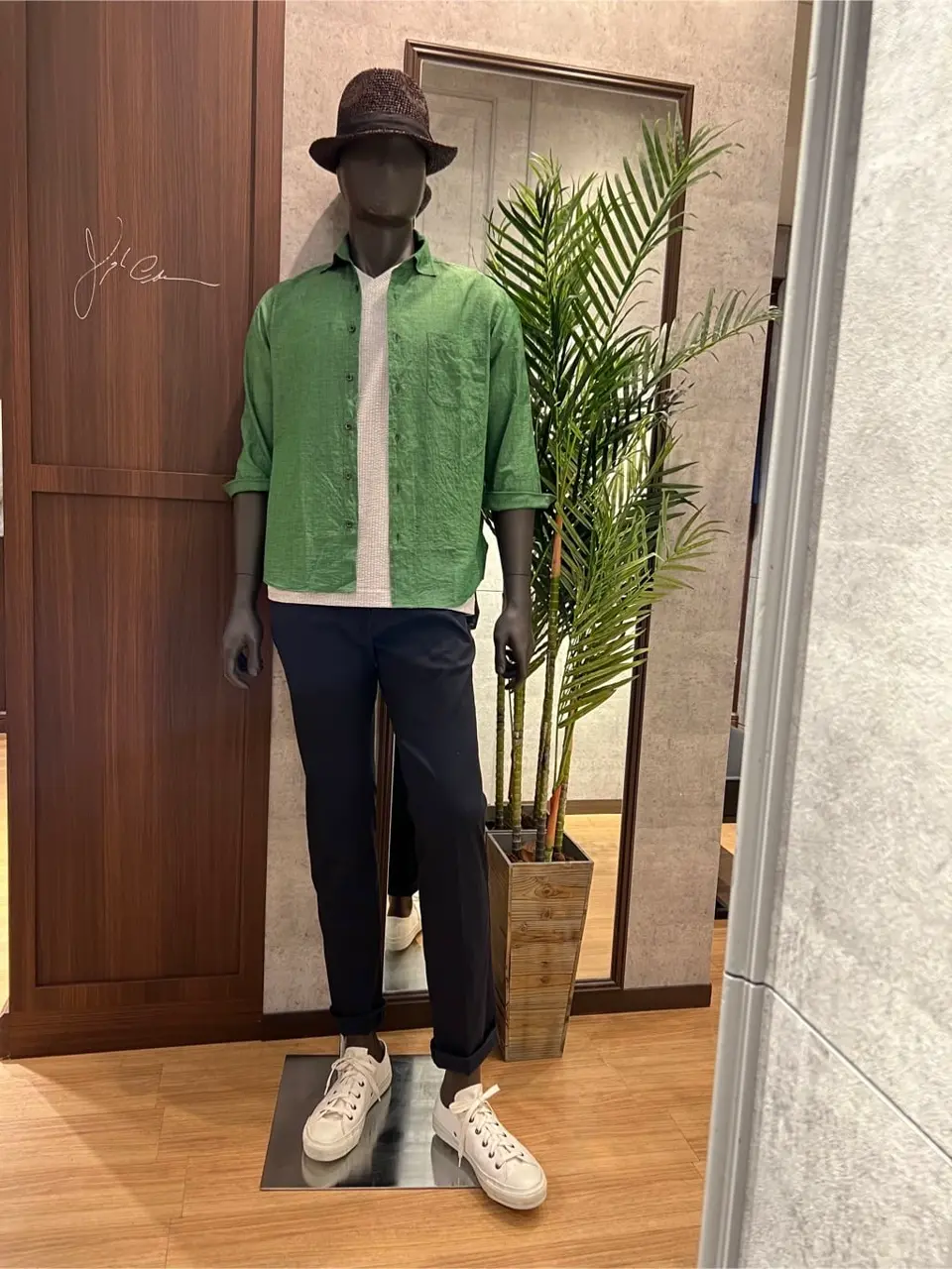 JOSEPH ABBOUD 上條 コーディネート画像