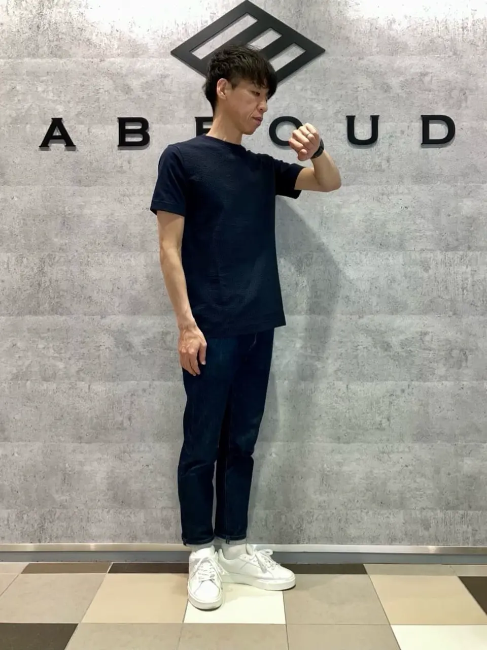 JOSEPH ABBOUD 足立 コーディネート画像