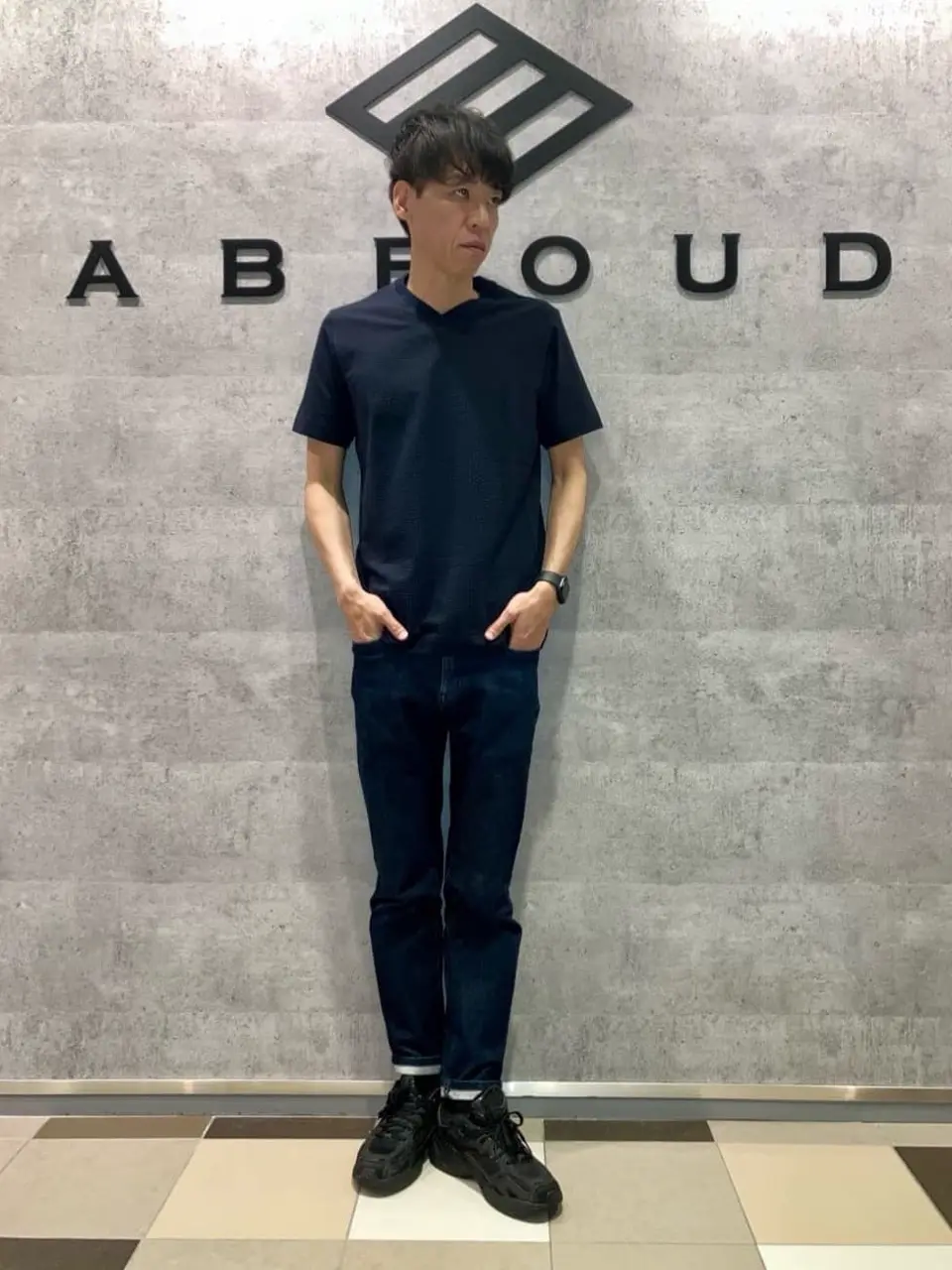 JOSEPH ABBOUD 足立 コーディネート画像