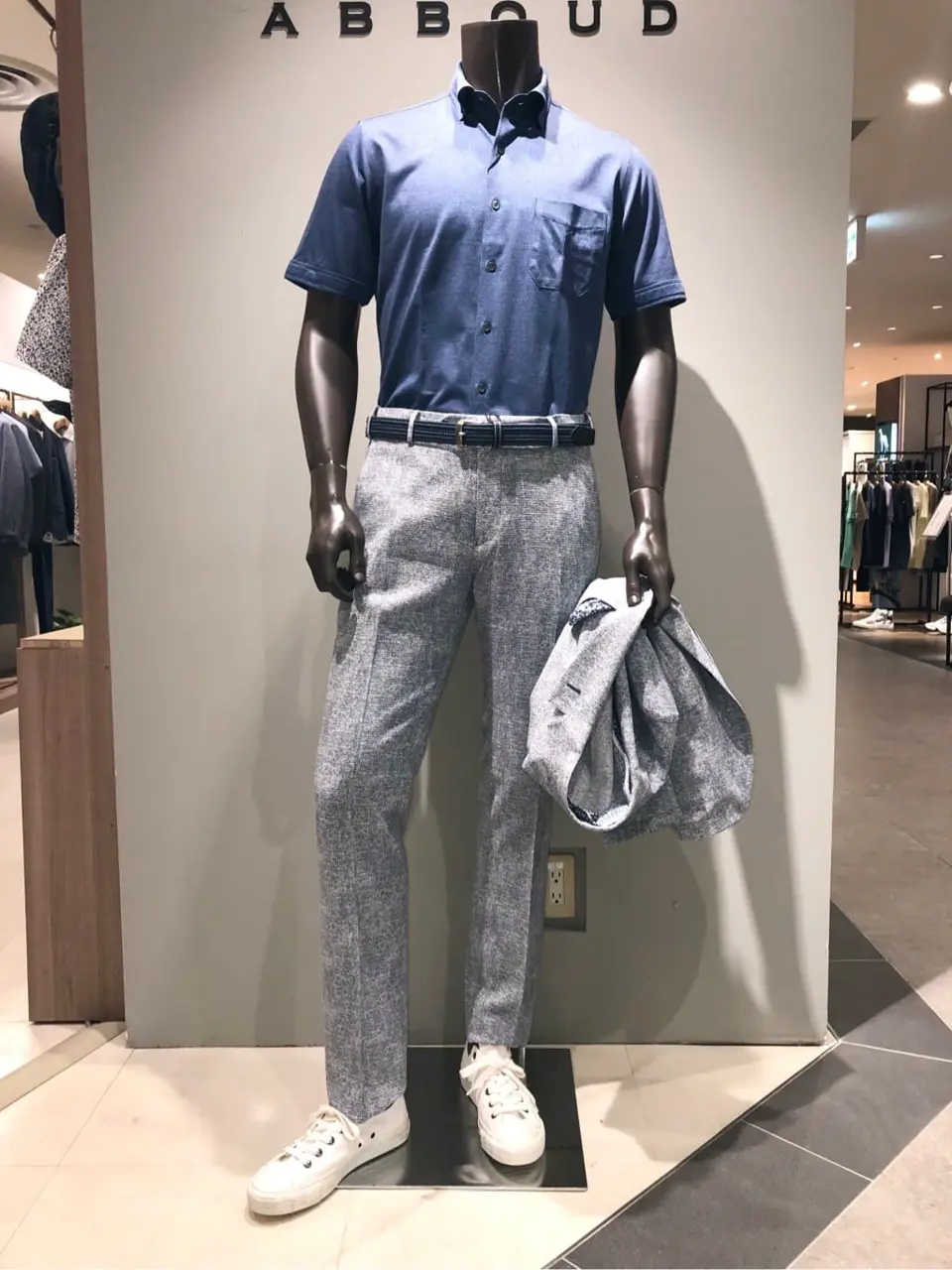 JOSEPH ABBOUD 川田 コーディネート画像