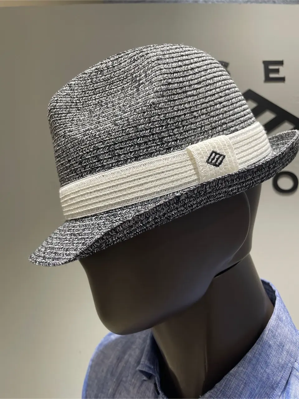 JOSEPH ABBOUD 伊津野 コーディネート画像