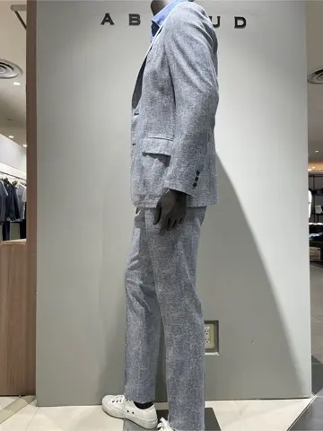 JOSEPH ABBOUD 伊津野 コーディネート画像