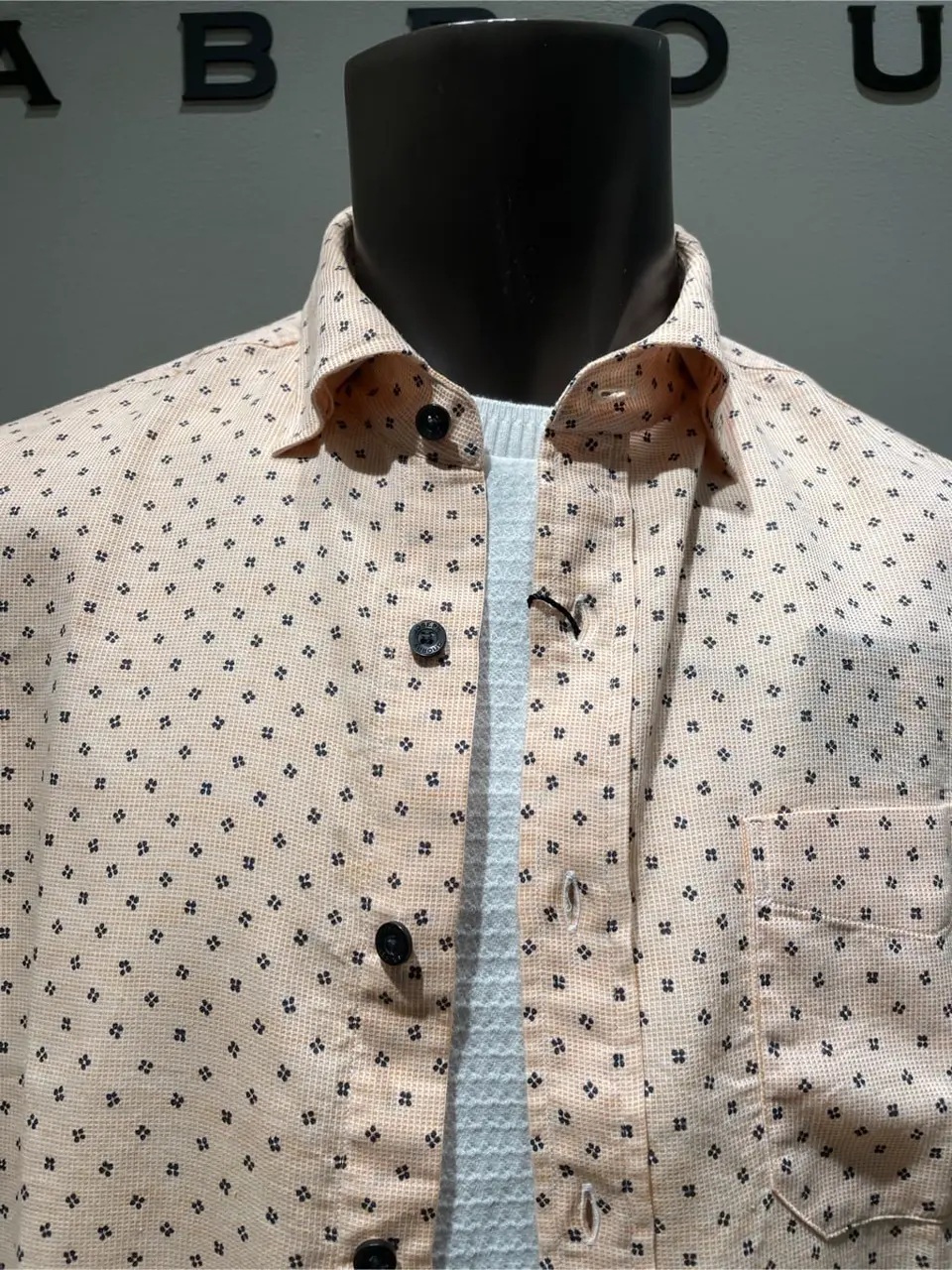 JOSEPH ABBOUD 伊津野 コーディネート画像