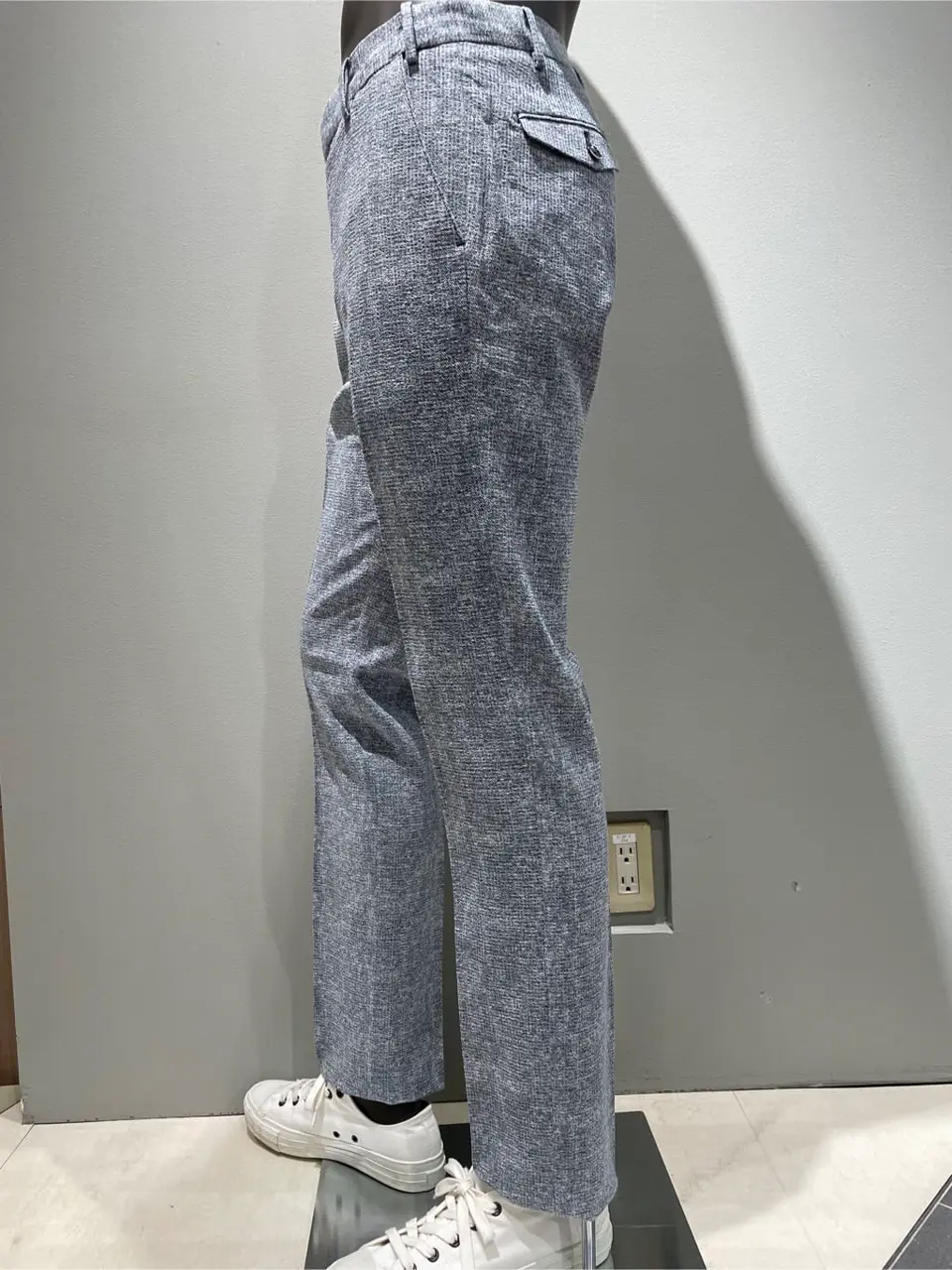 JOSEPH ABBOUD 伊津野 コーディネート画像