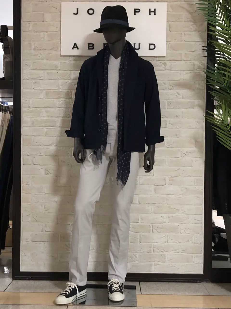 JOSEPH ABBOUD 山口 コーディネート画像